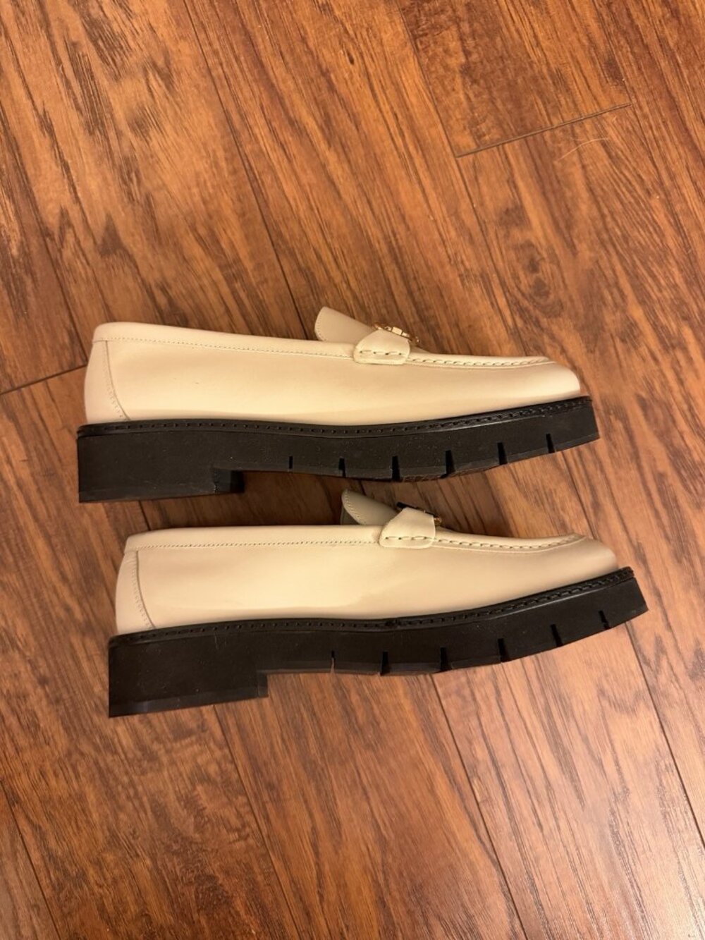 FERRAGAMO Rolo Lug Loafers Shoes - Off White Color (Bone) Leather Women Size 8C - Picture 11 of 11